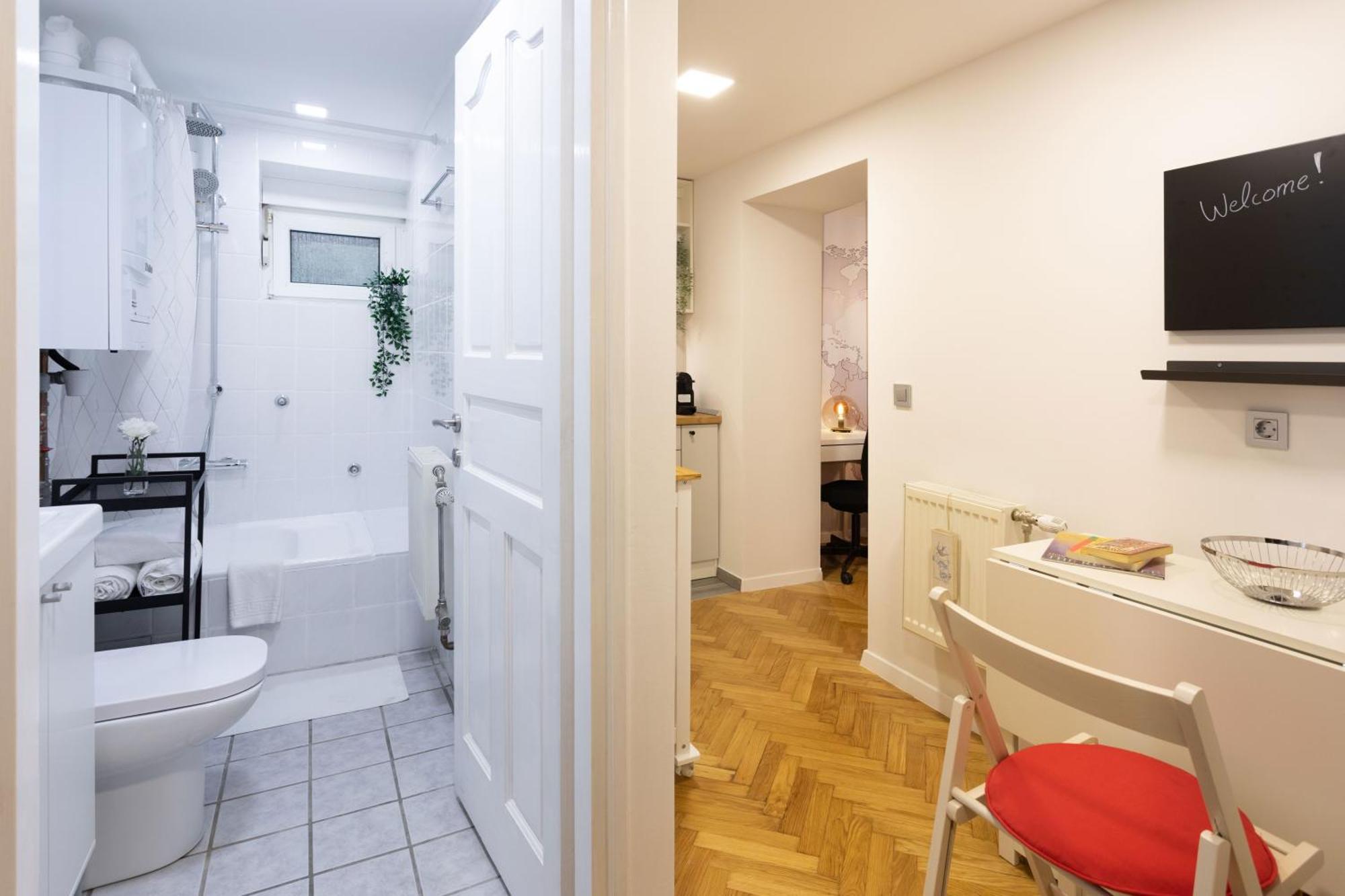 Modern Studio Near British Square زغرب المظهر الخارجي الصورة